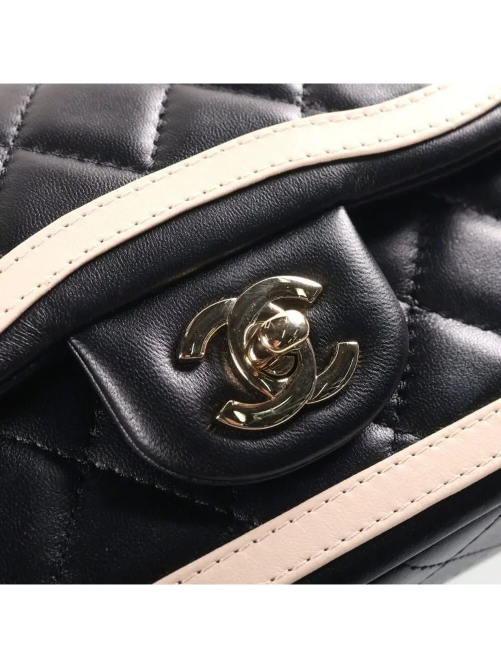 Chanel matelasse20 chain